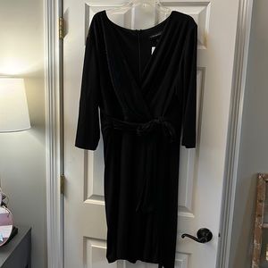 NWT gorgeous black cocktail dress w a little extra subtle added sparkle
